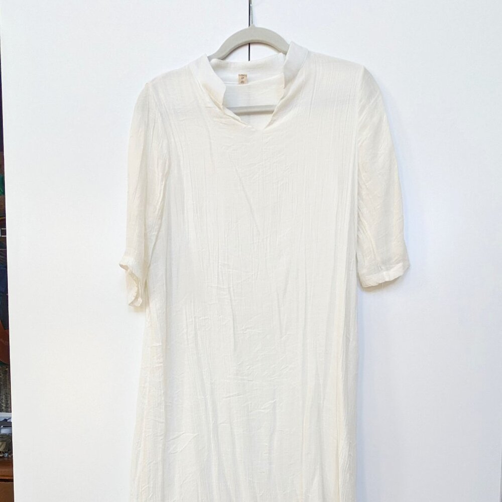 White linen dress - Picture 2 of 6